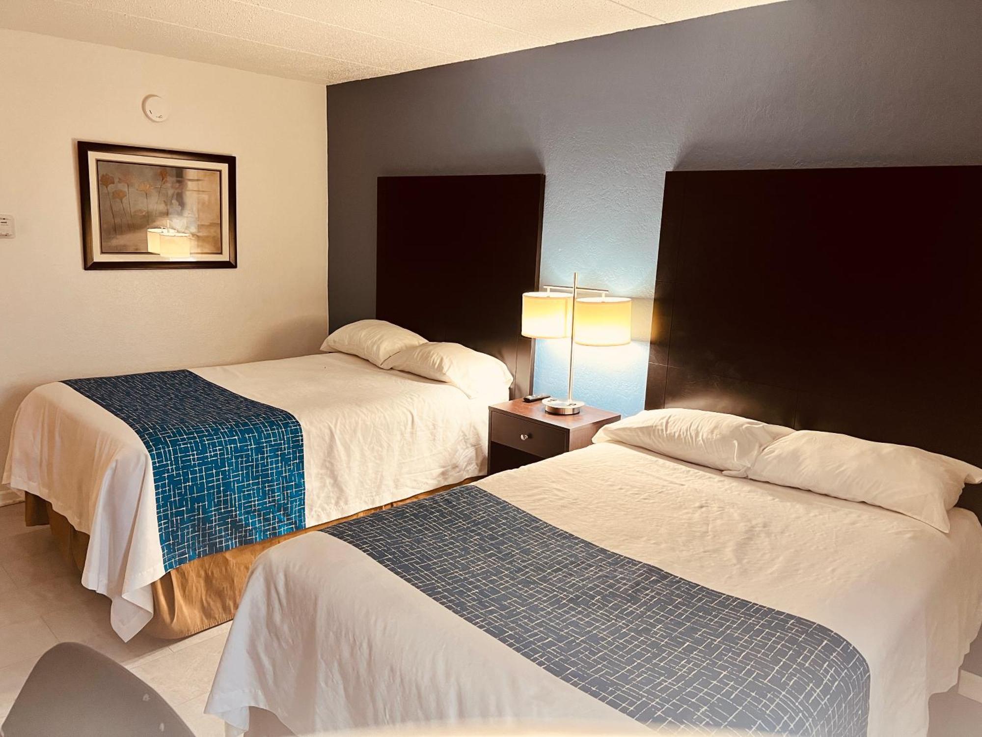 Travelodge By Wyndham Valleyfair Shakopee Exterior photo