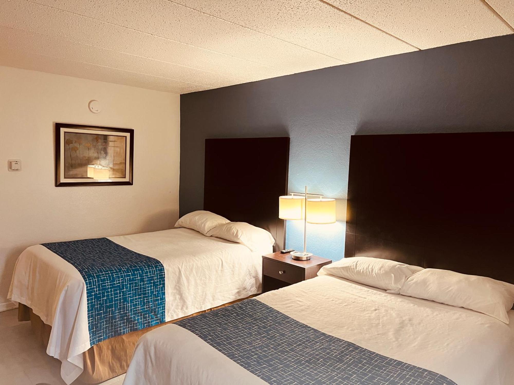 Travelodge By Wyndham Valleyfair Shakopee Exterior photo