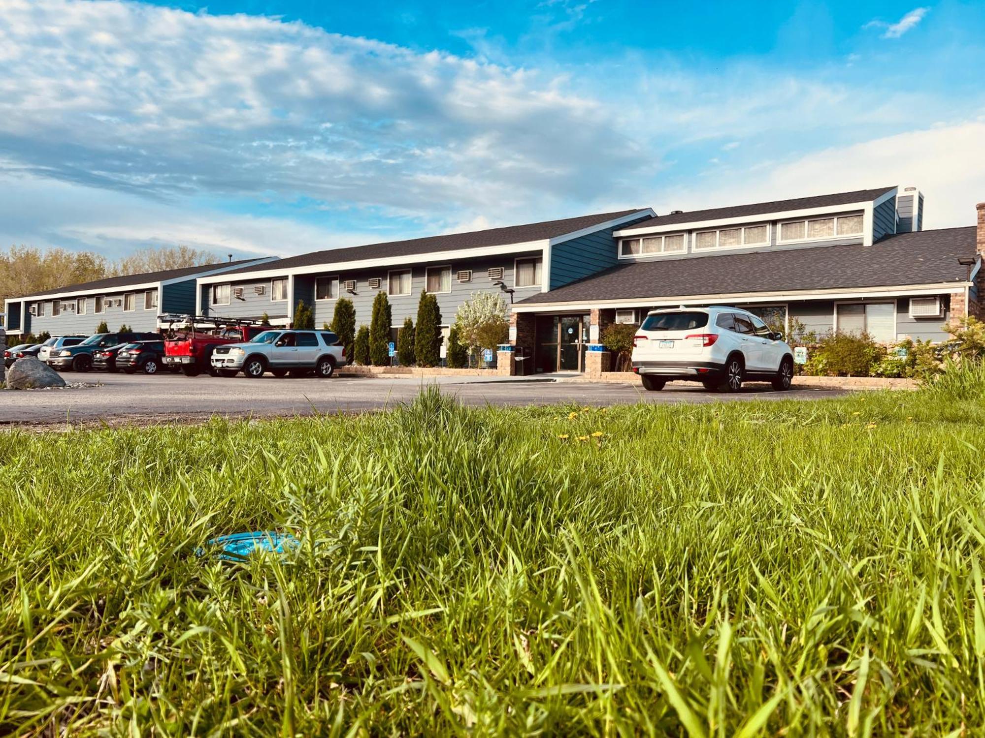 Travelodge By Wyndham Valleyfair Shakopee Exterior photo