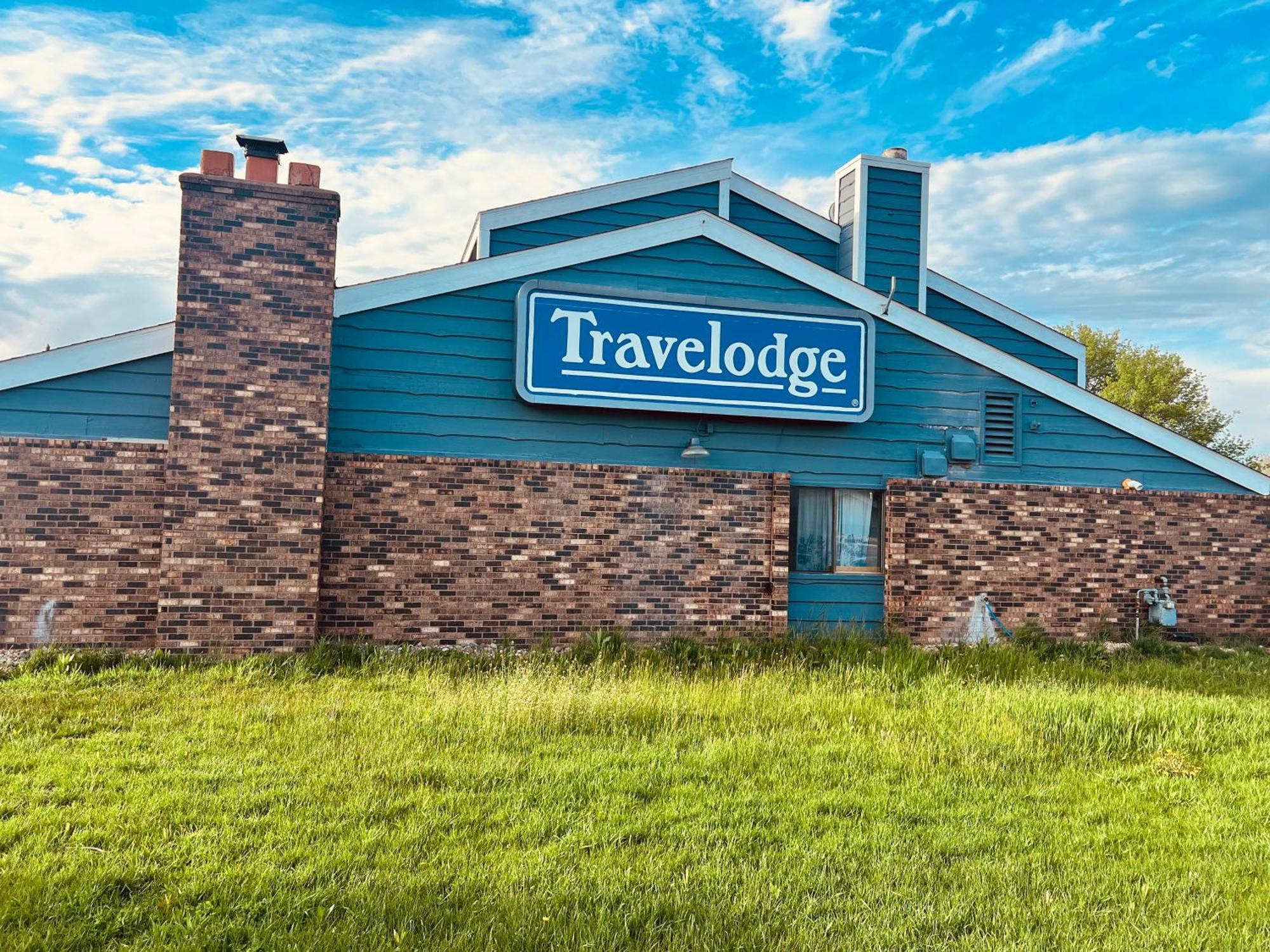 Travelodge By Wyndham Valleyfair Shakopee Exterior photo